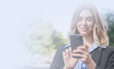 Девушка с телефоном